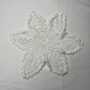 Vintage Hand Crochet Doily Centerpiece Floral Flowers White Star 10.5"